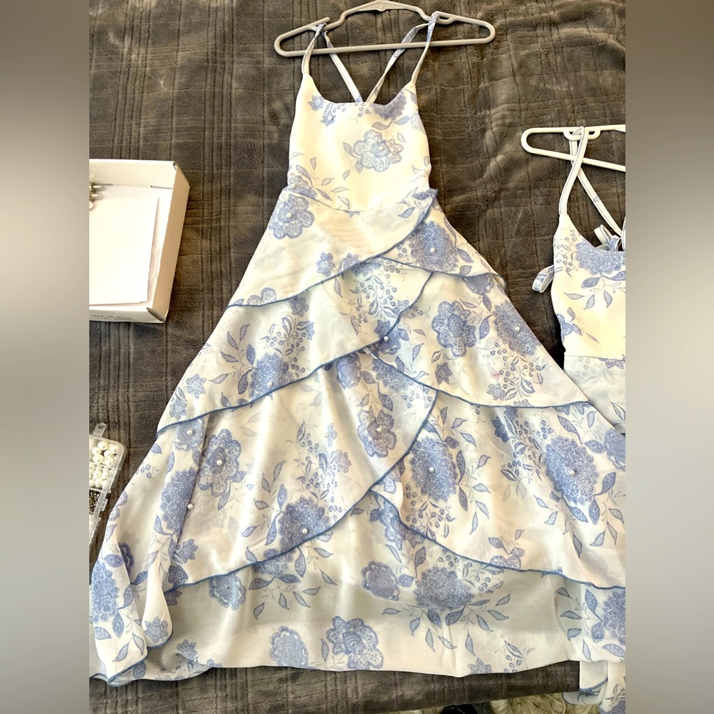 Size 5/6 flower girl flowy dress